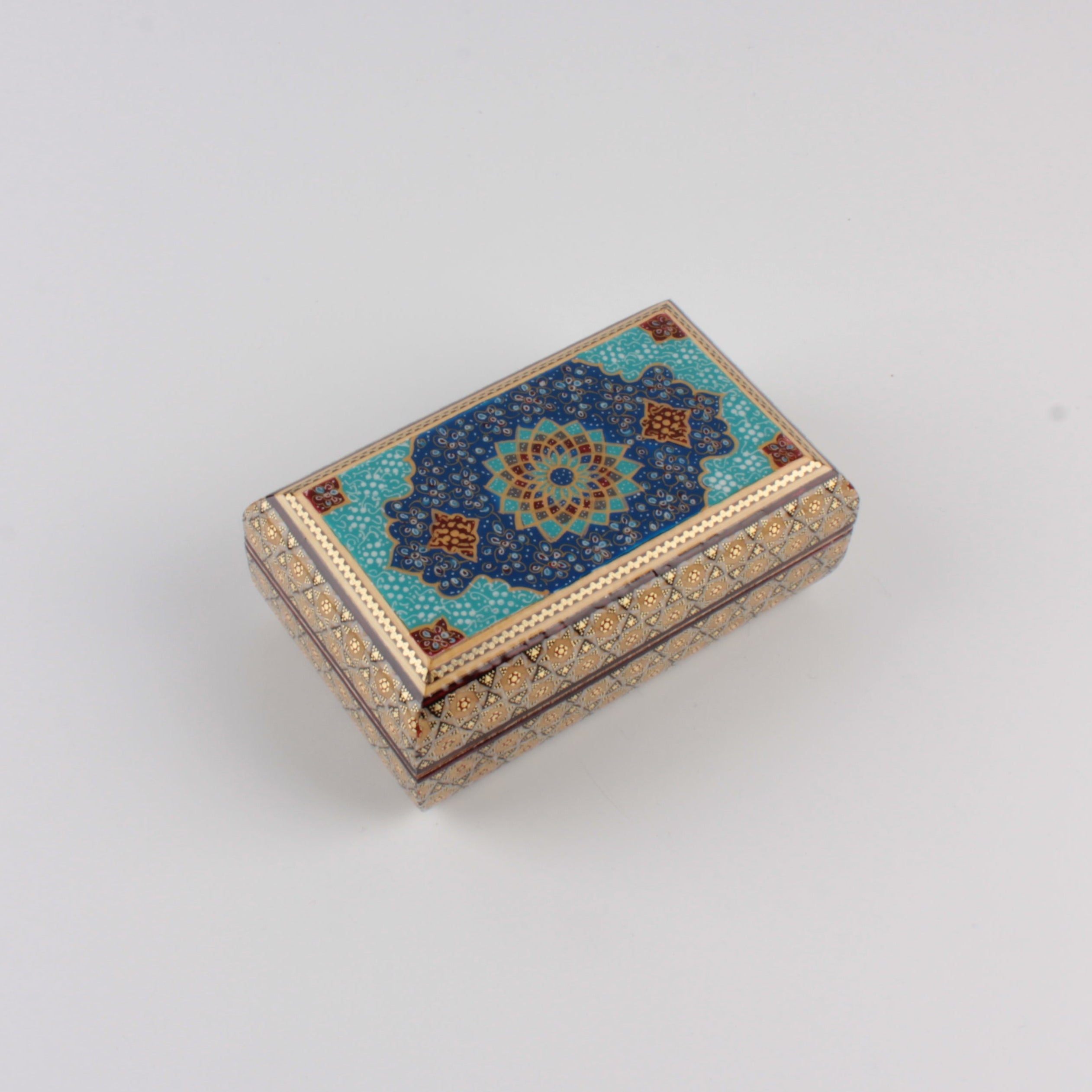 Hatem - Premium Box P:6