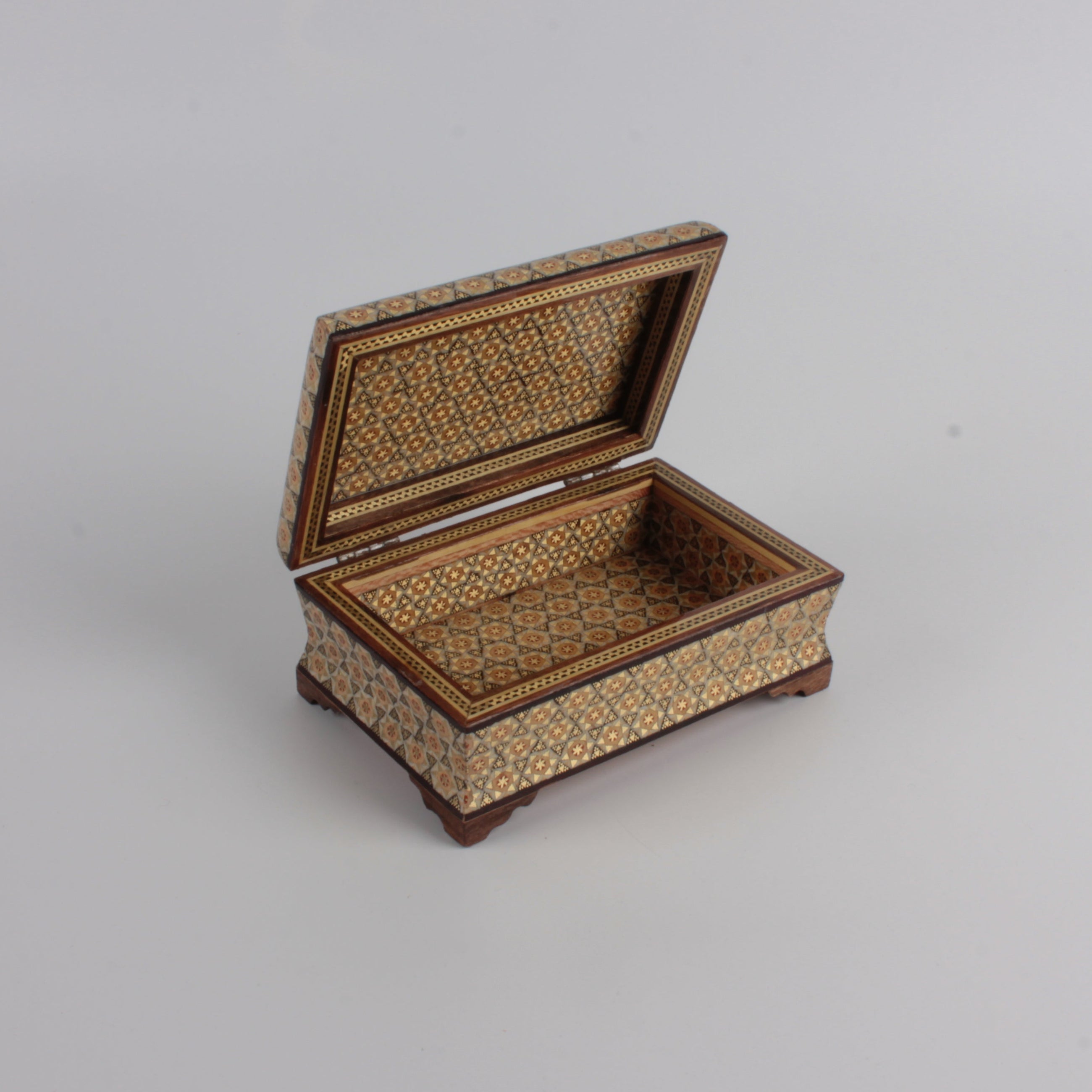 Hatem - Premium Box P:4