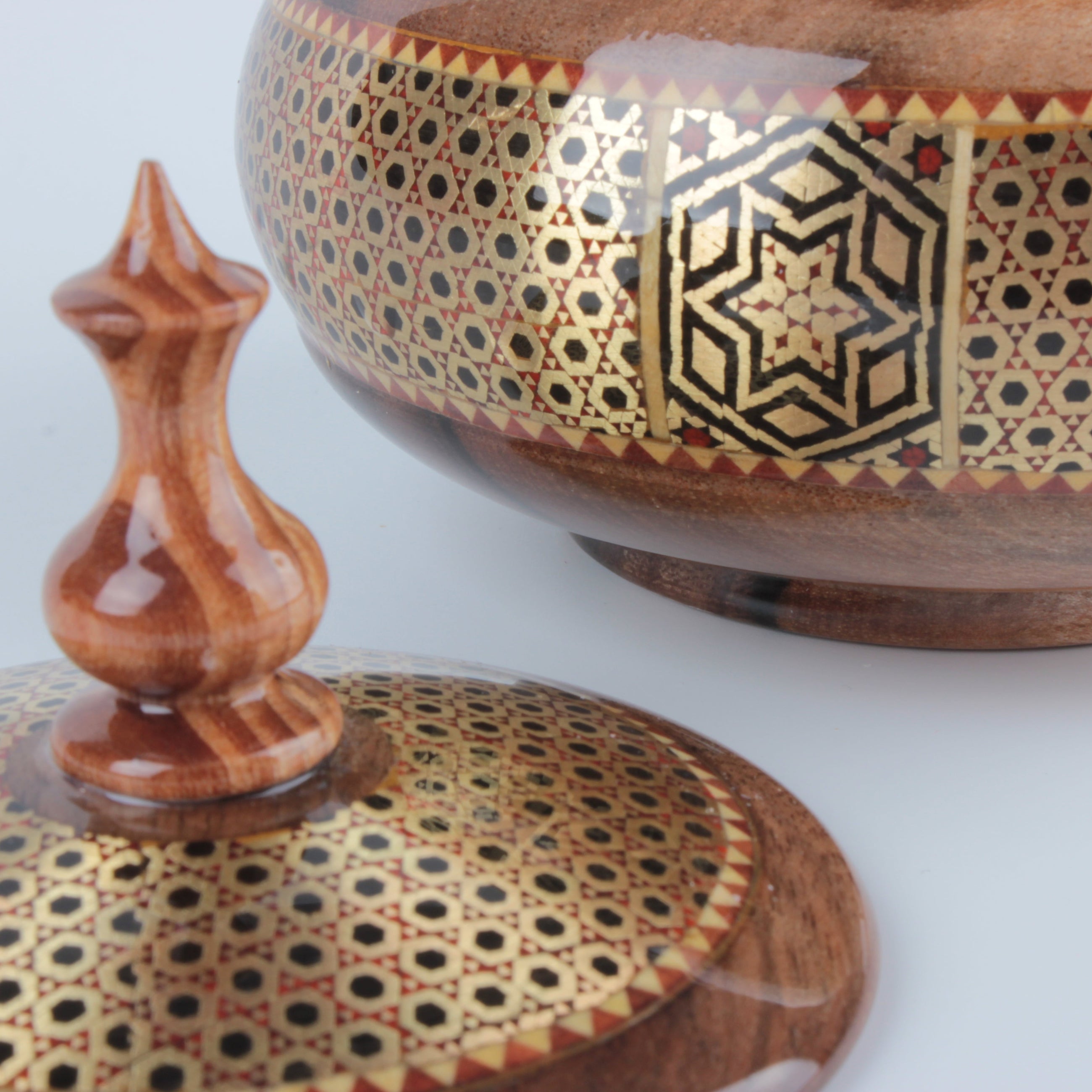 Hatem – Walnut Bowl K:2