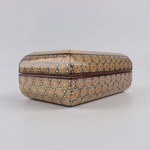 Hatem - Premium Box P:6